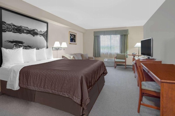 Super 8 de Wyndham Sault Ste Marie On image 12