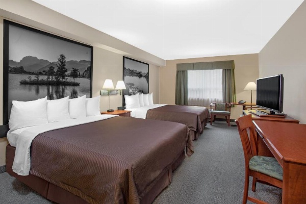 Super 8 de Wyndham Sault Ste Marie On image 13